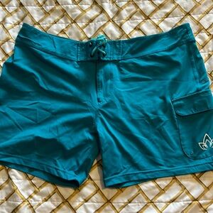 NRS women’s board shorts size 10 gently used